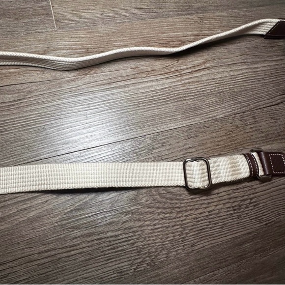 🌻 Coach Brown with Tan Strap Pebbled Leather Crossbody - Picture 12 of 16